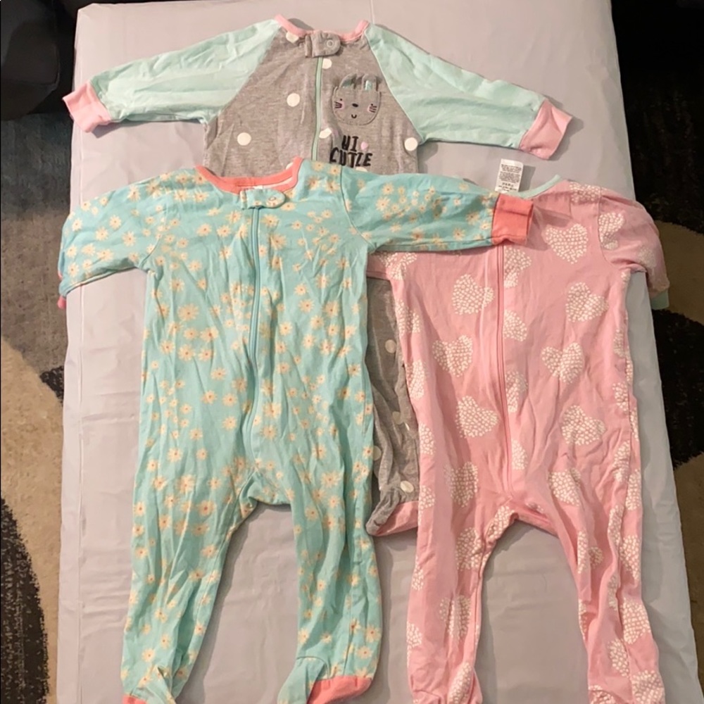 3 for 10 Footies for baby Girl ❤️🎀